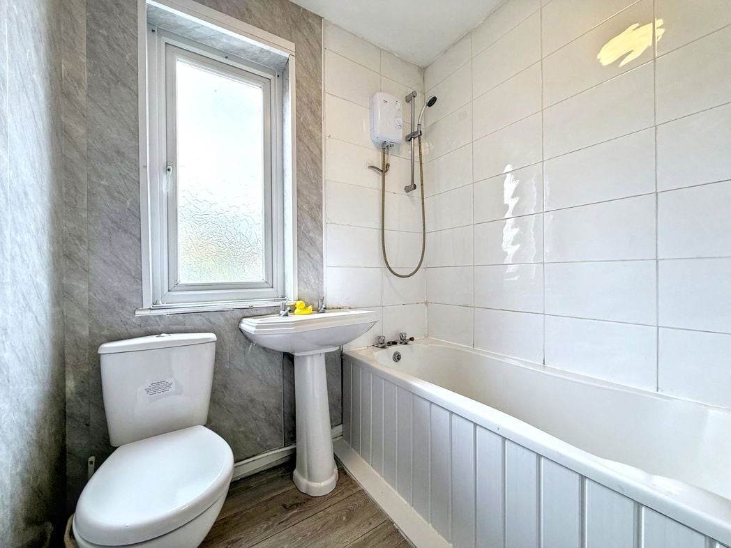 Property image 11 of 13
