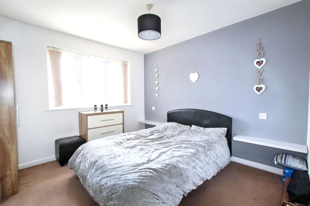 Property image 5 of 17