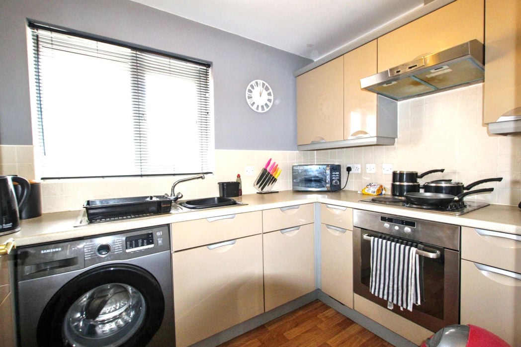 Property image 2 of 17