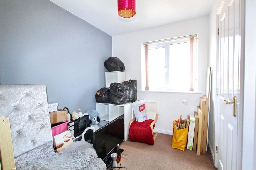 Property image 15 of 17