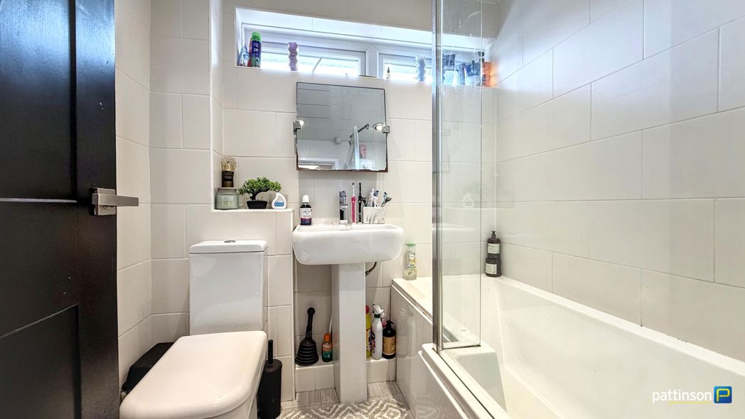 Property image 18 of 22