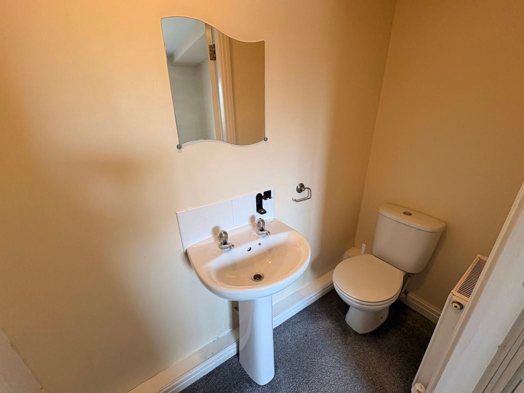 Property image 16 of 17