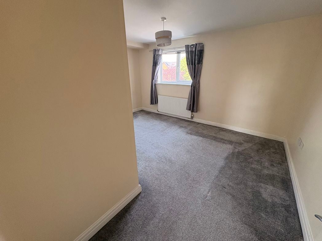 Property image 13 of 17