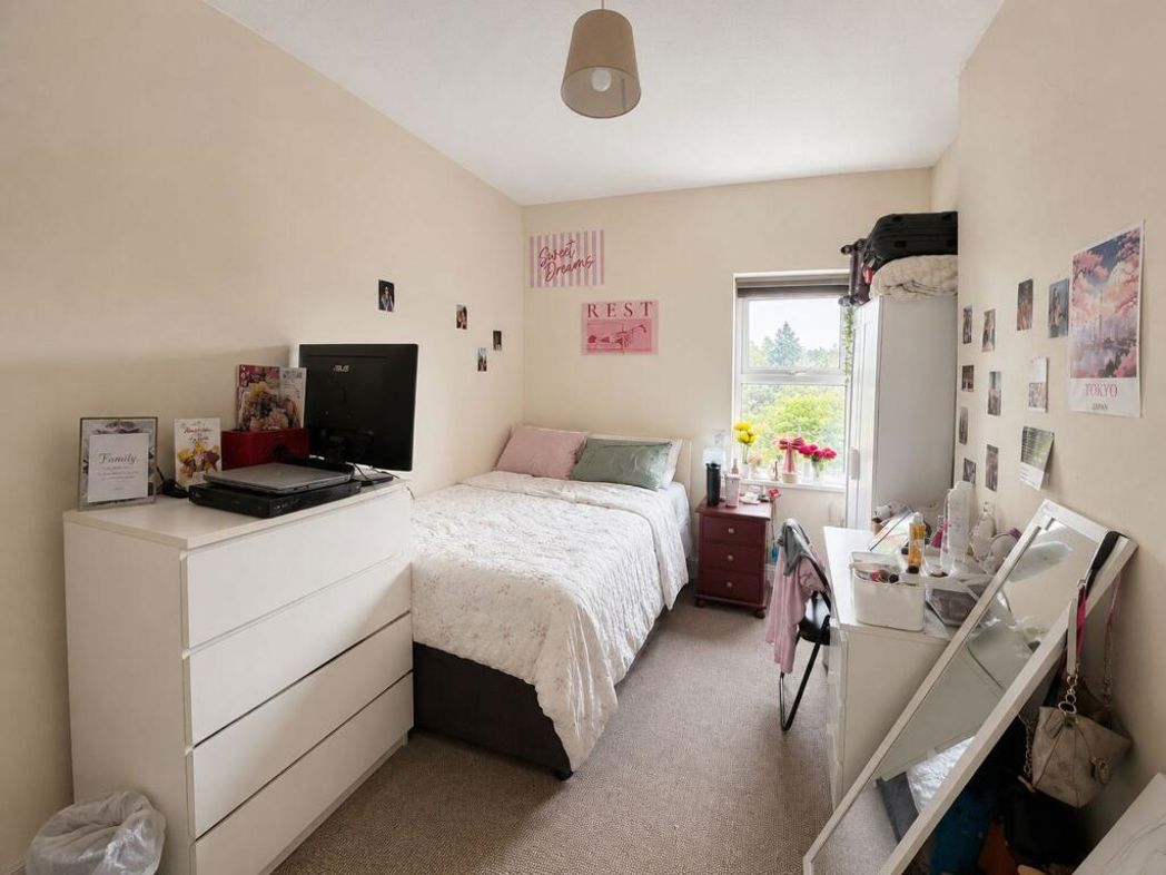 Property image 6 of 7