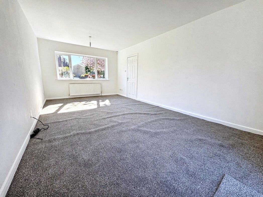 Property image 4 of 13