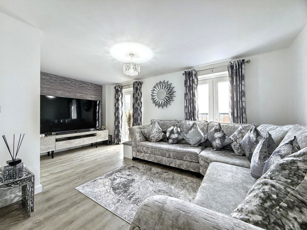 Property image 13 of 29