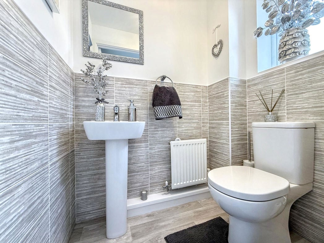 Property image 5 of 29