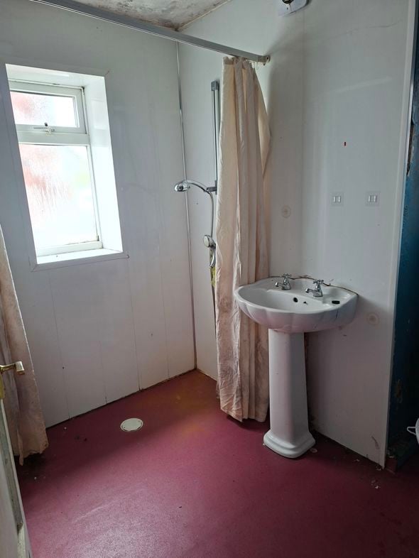 Property image 2 of 7