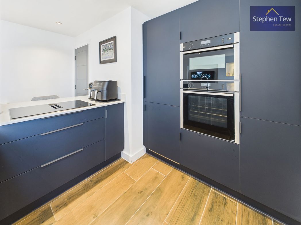 Property image 27 of 40