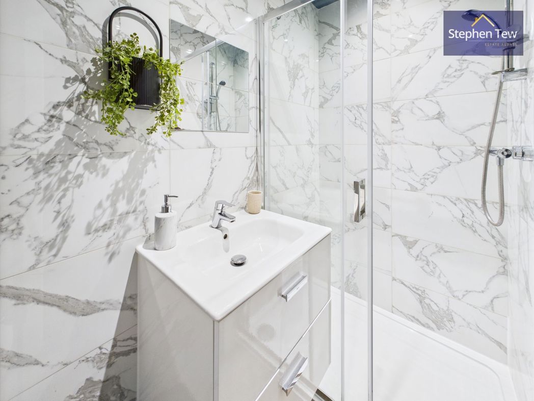 Property image 32 of 40