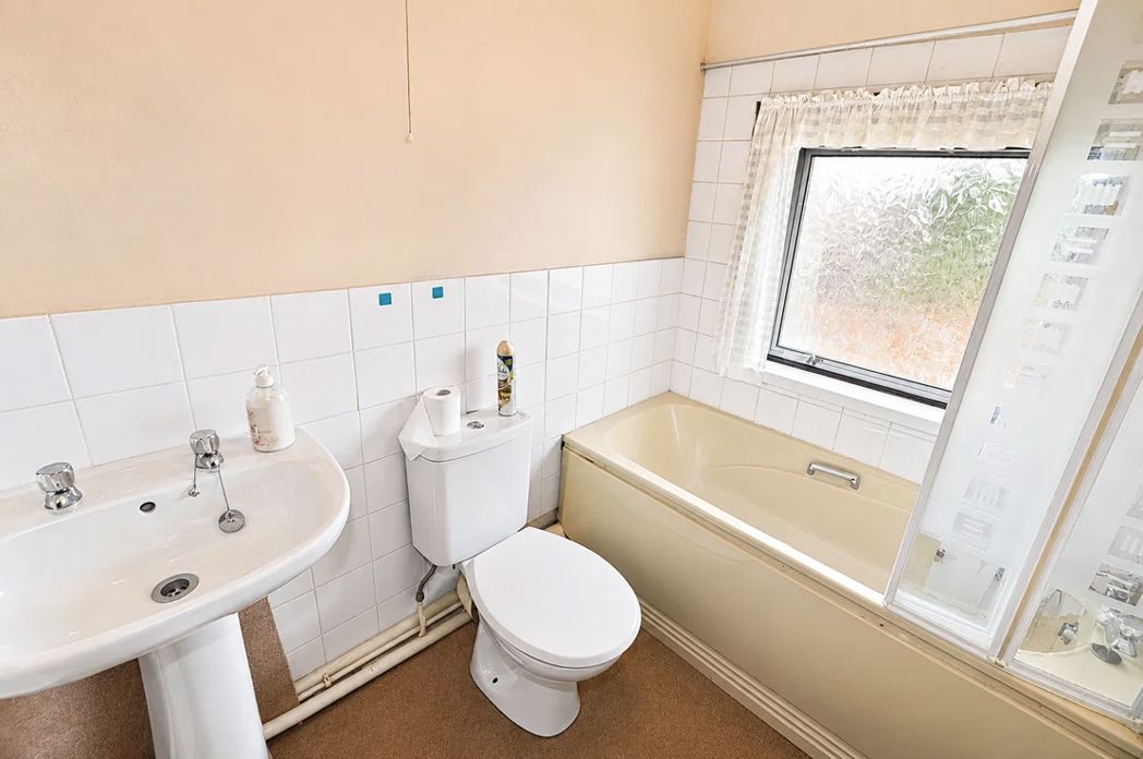 Property image 14 of 22