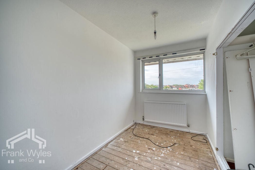 Property image 10 of 12