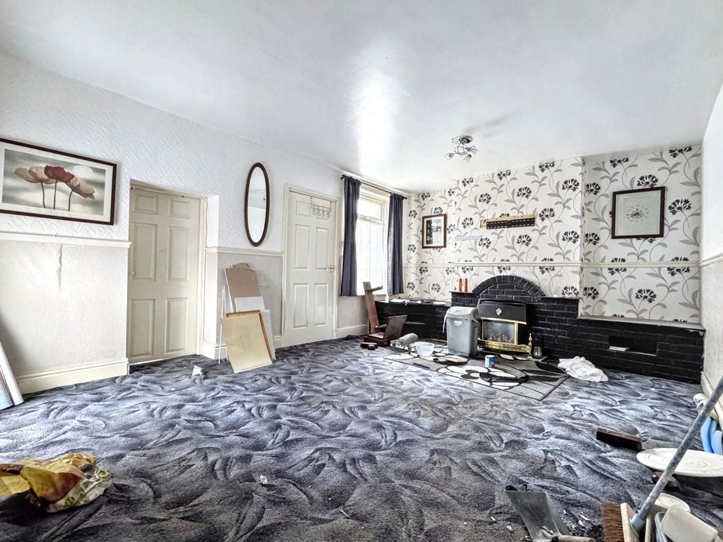 Property image 2 of 15