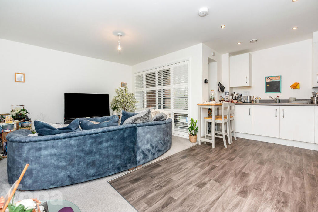 Property image 5 of 16