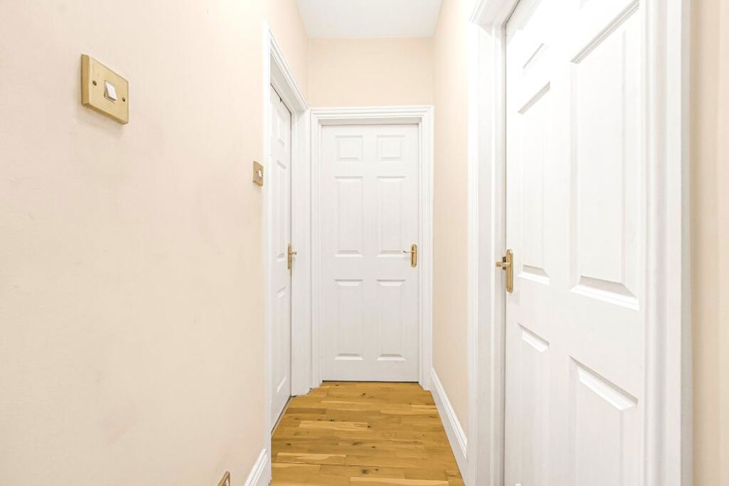 Property image 8 of 23
