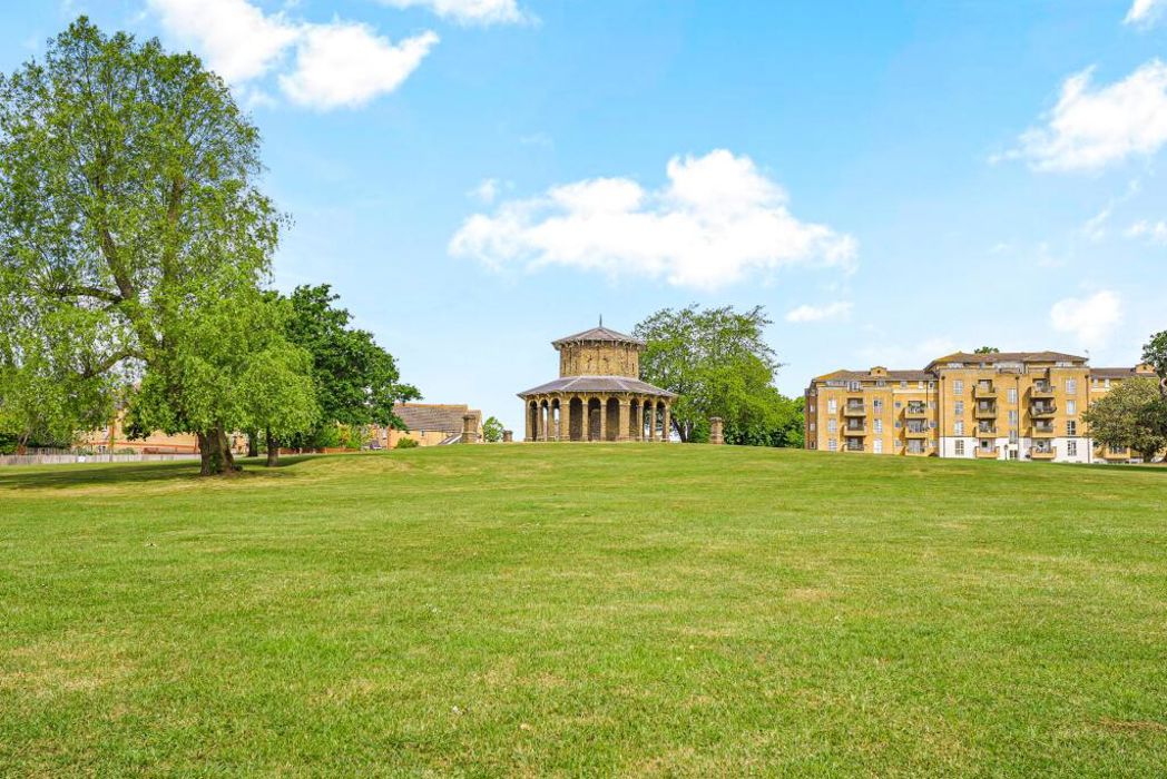 Property image 19 of 23