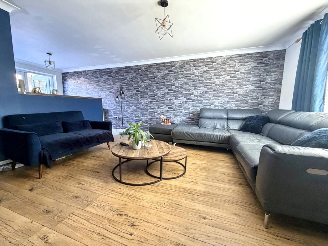 Property image 6 of 20