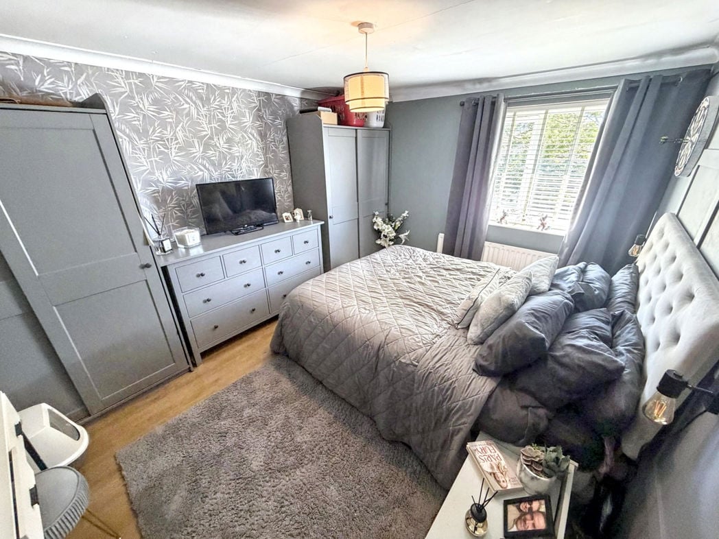 Property image 11 of 20