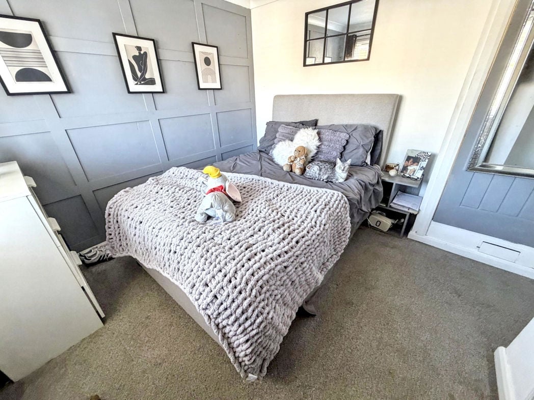 Property image 12 of 20