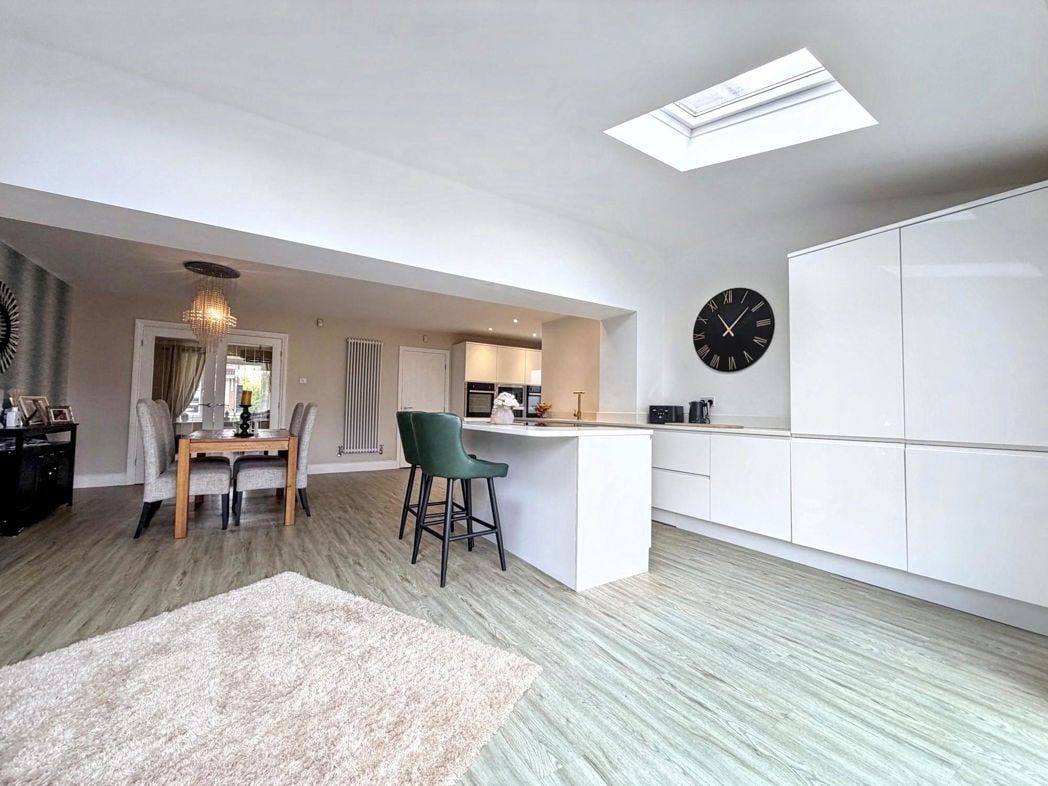 Property image 11 of 30