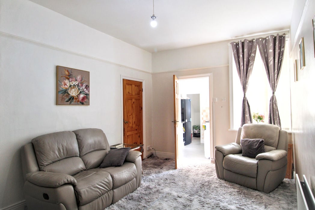 Property image 2 of 7