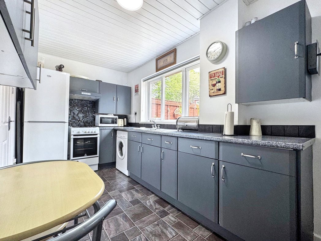 Property image 3 of 24