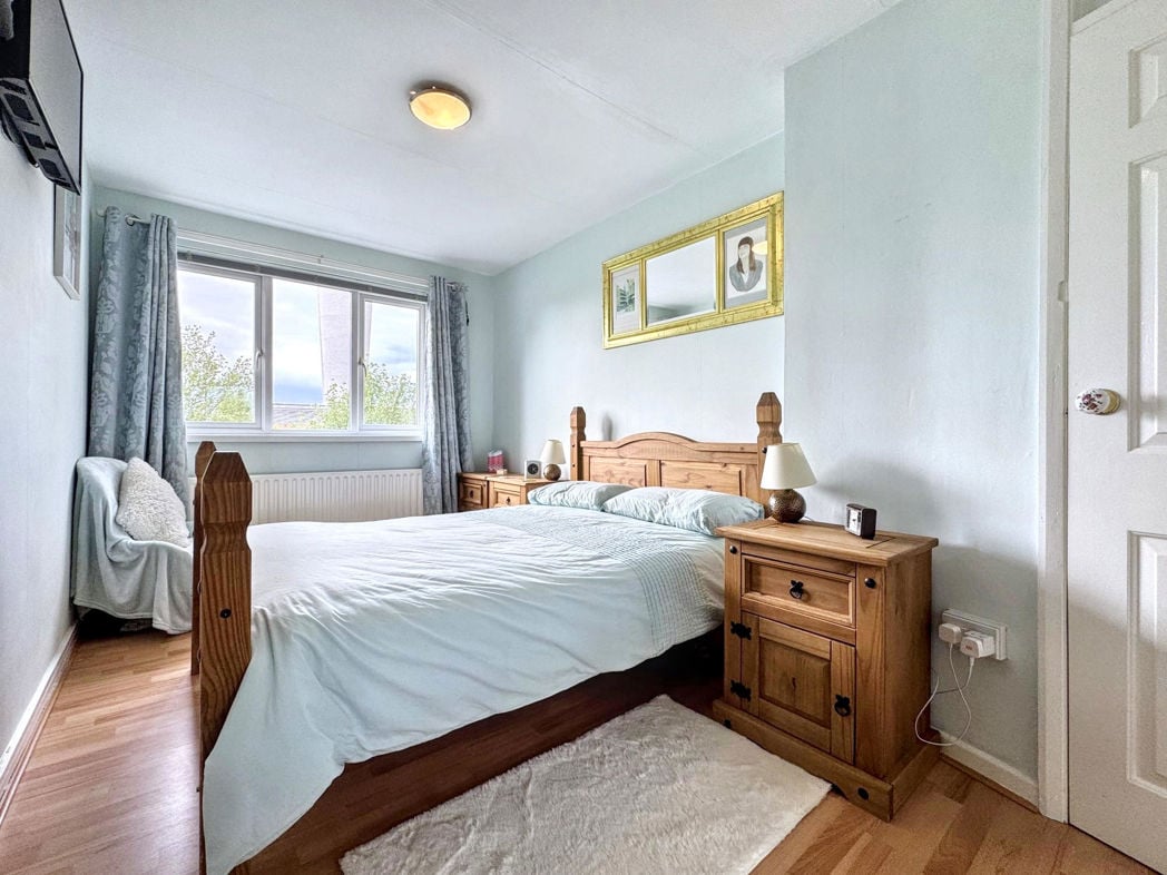 Property image 11 of 24