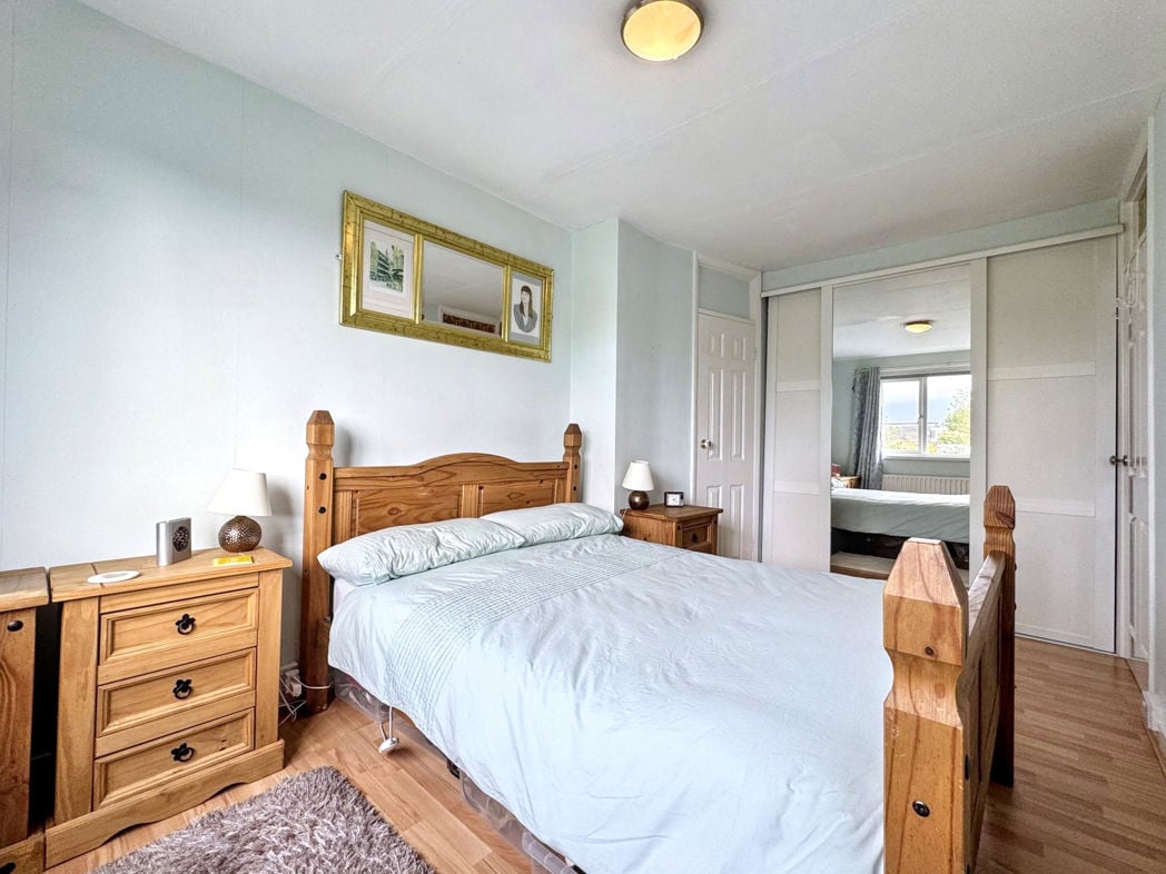 Property image 12 of 24