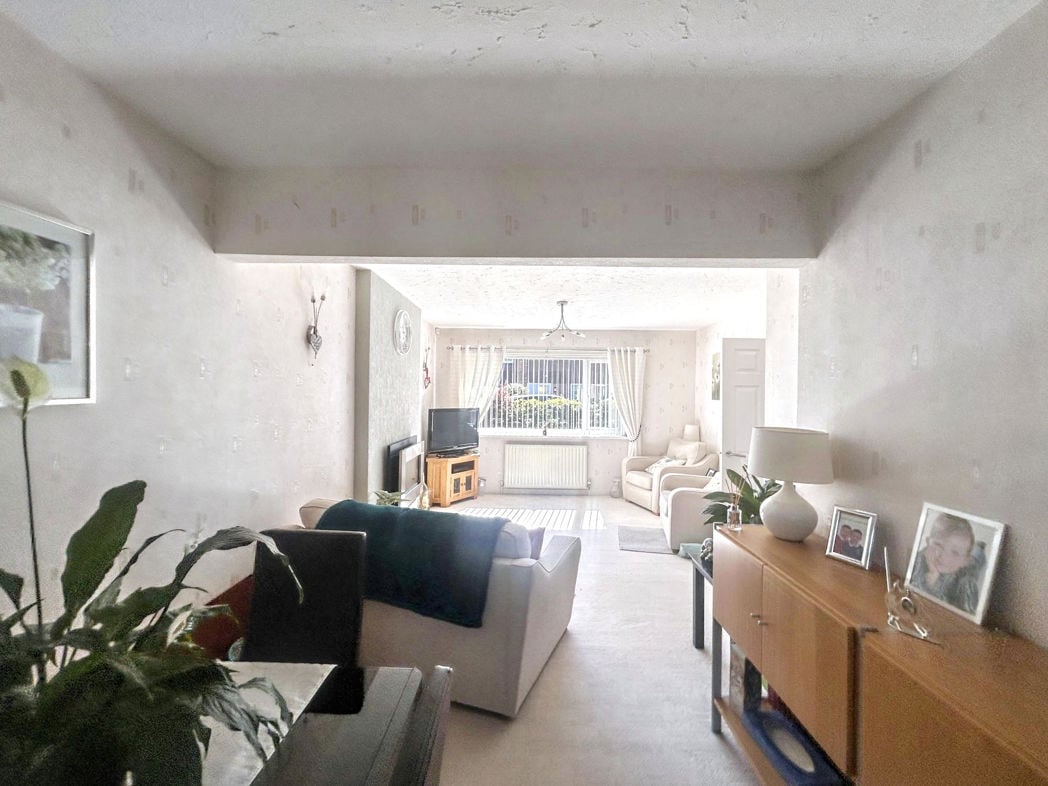 Property image 4 of 23