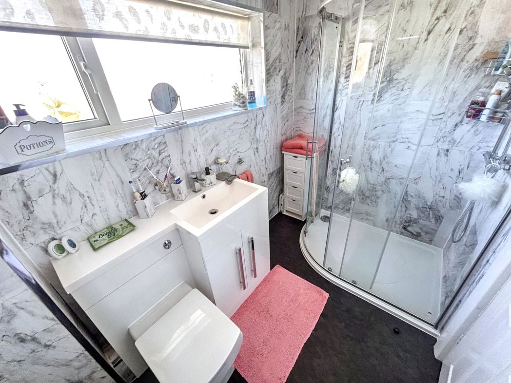 Property image 19 of 23
