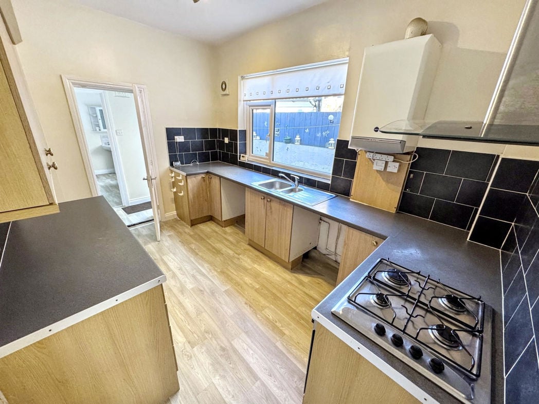 Property image 2 of 10
