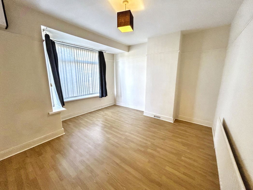 Property image 4 of 7