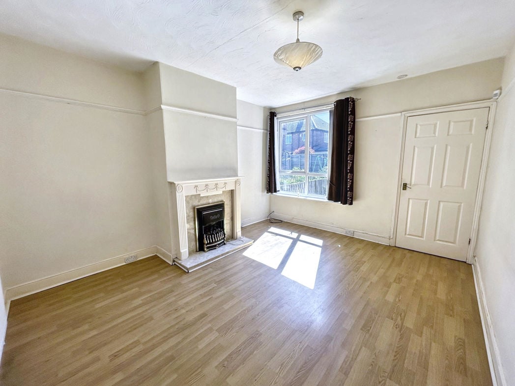 Property image 2 of 7