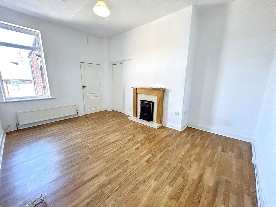 Property image 2 of 8