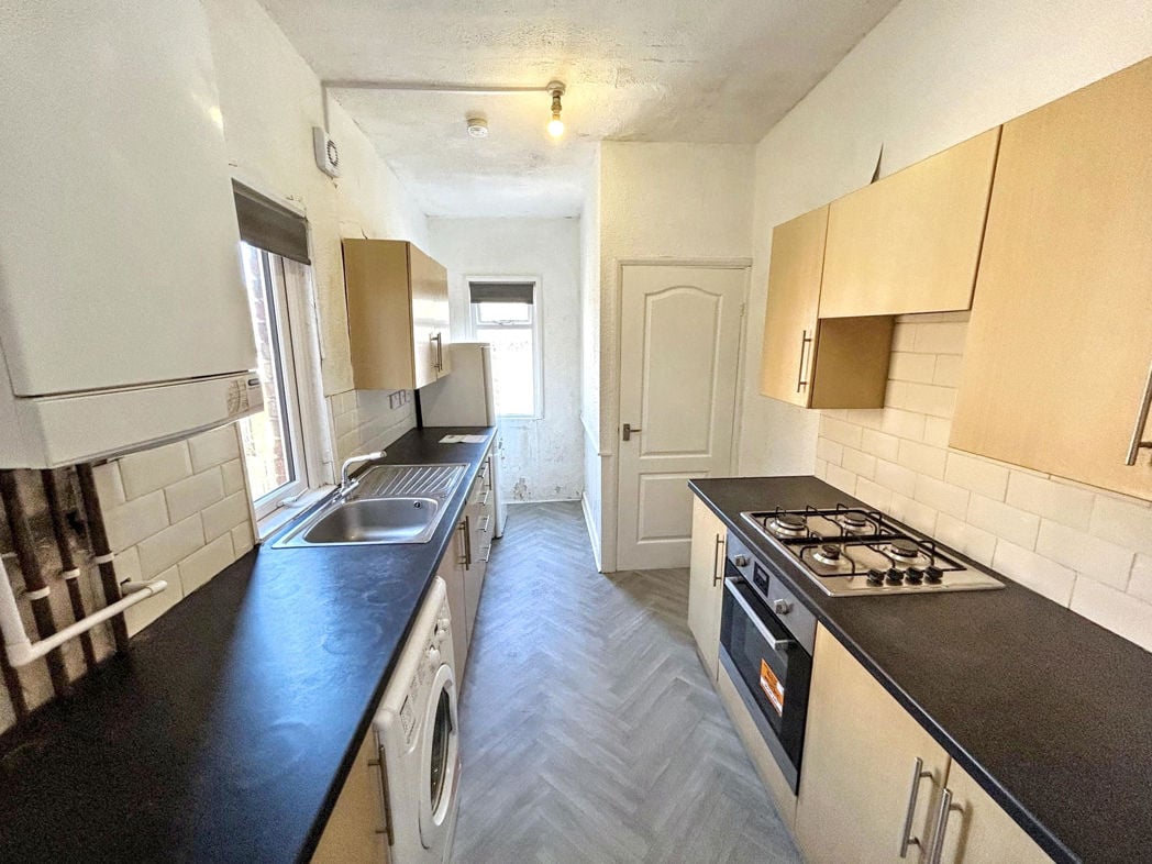Property image 3 of 8
