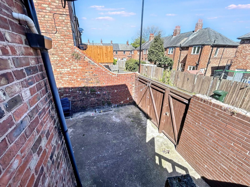 Property image 8 of 8