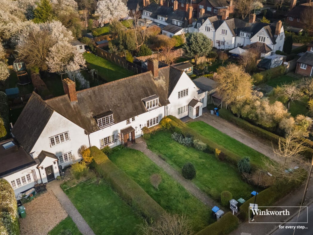 Property image 2 of 8