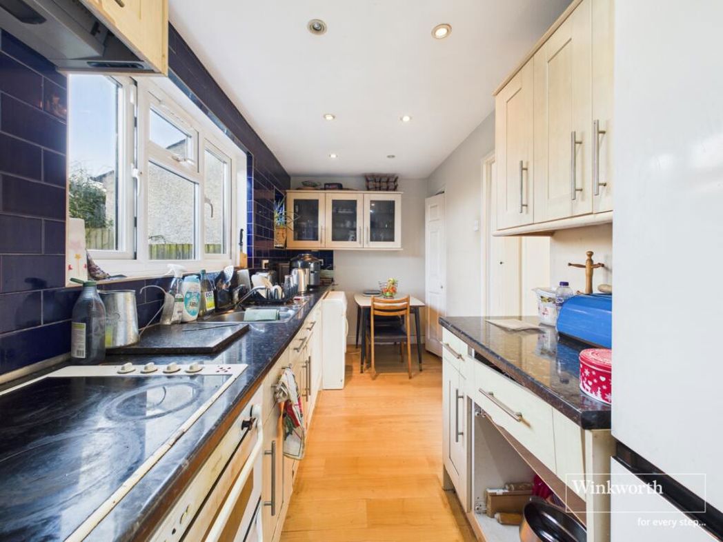 Property image 5 of 8