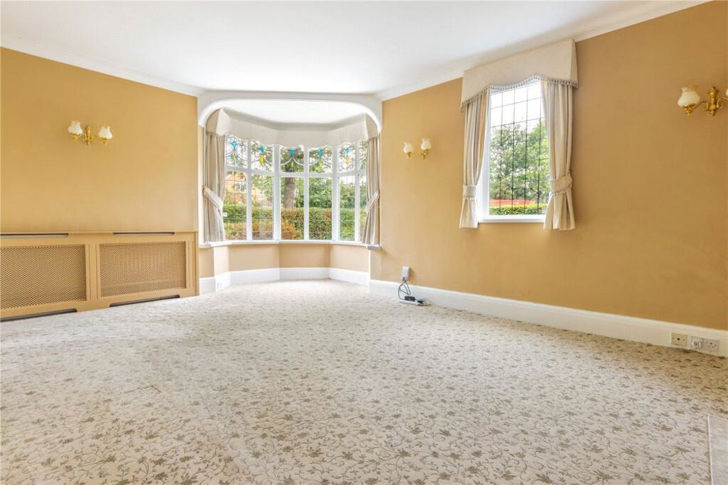 Property image 3 of 40