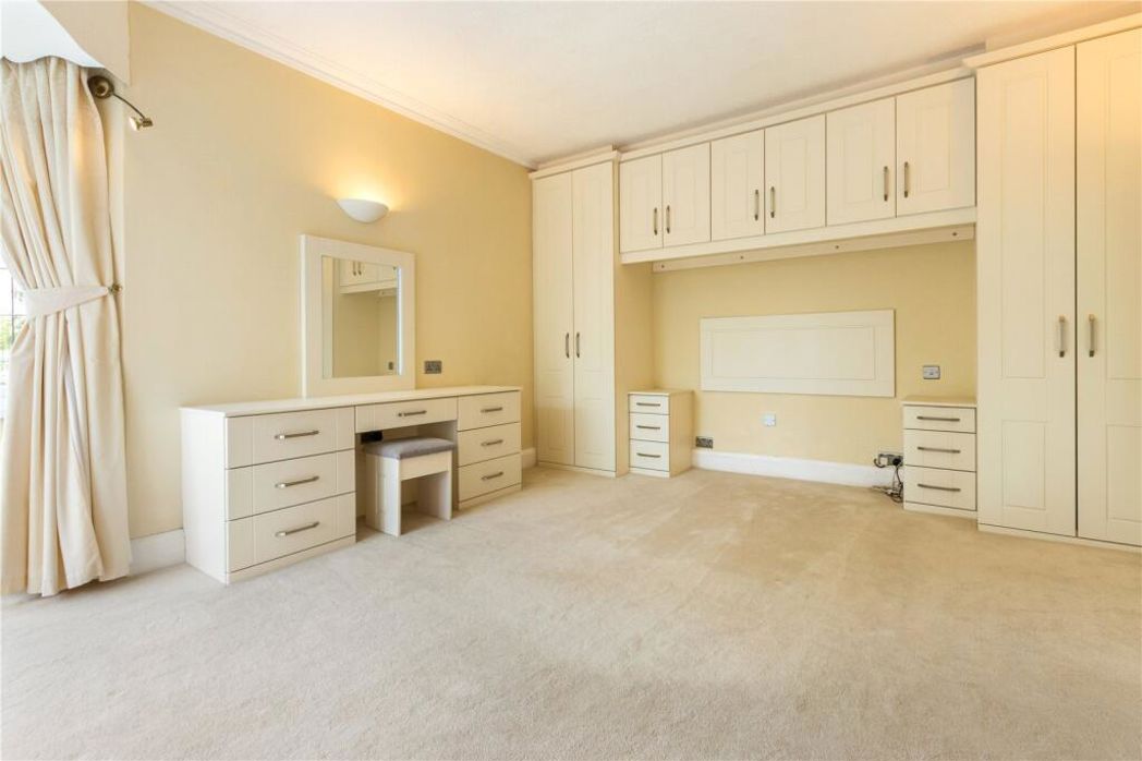 Property image 19 of 40