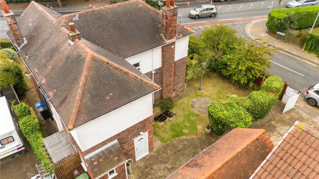 Property image 32 of 40