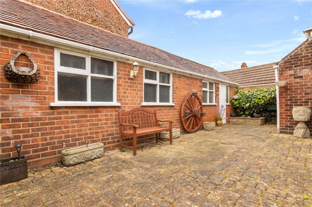 Property image 33 of 40