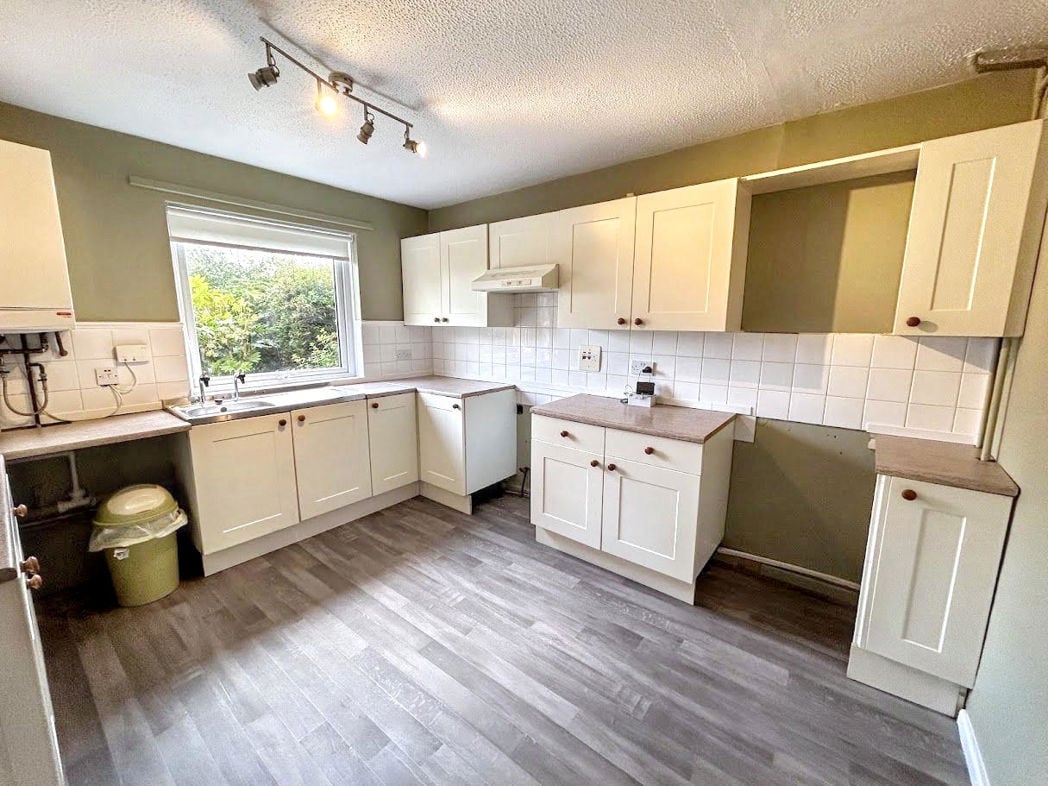 Property image 2 of 10