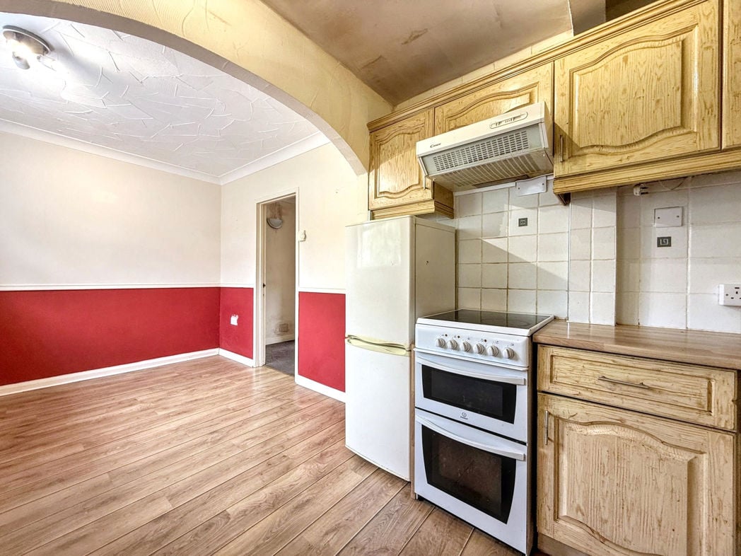 Property image 8 of 18