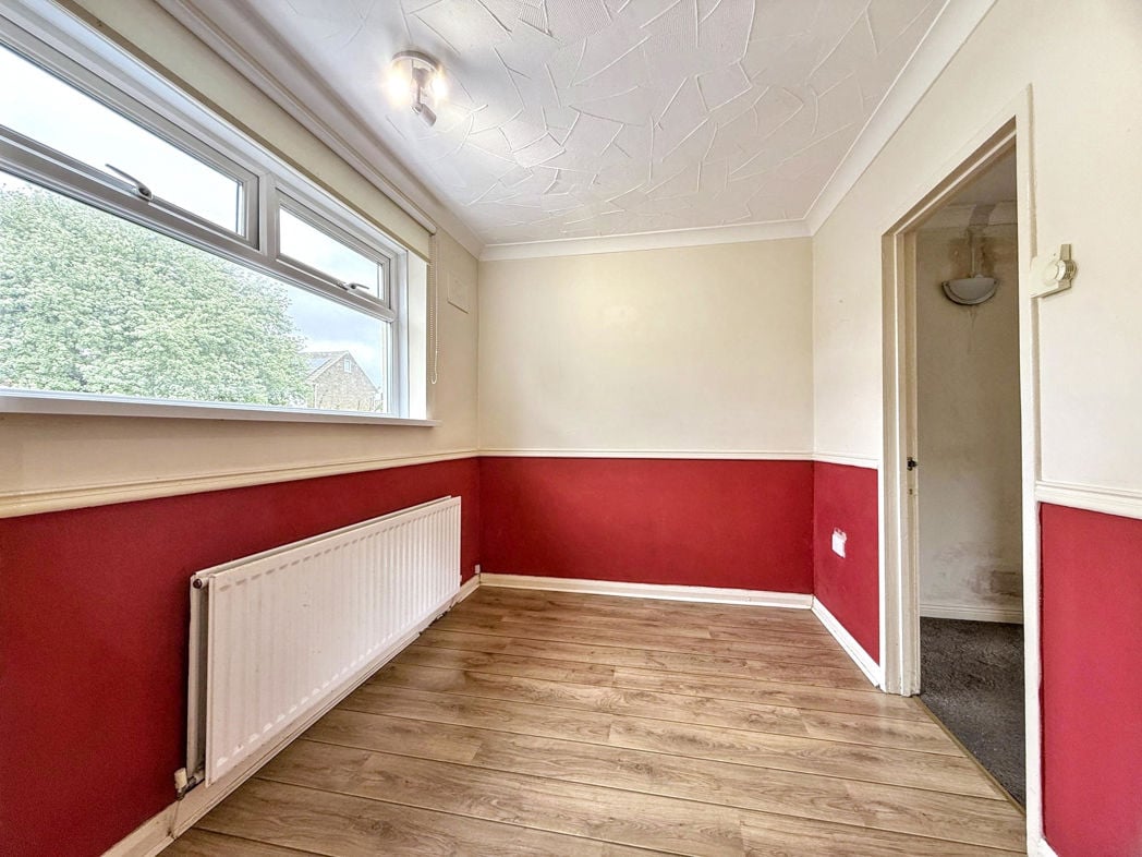 Property image 9 of 18