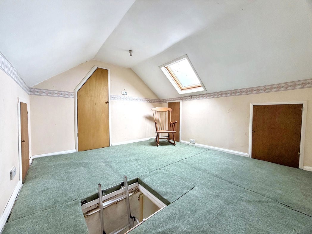 Property image 4 of 18