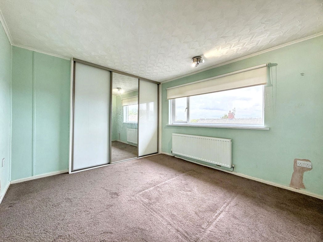 Property image 11 of 18