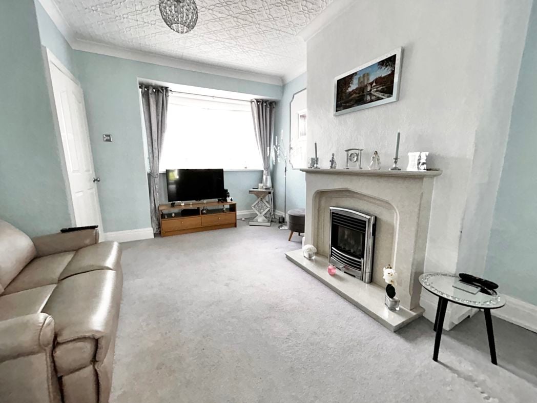 Property image 2 of 16