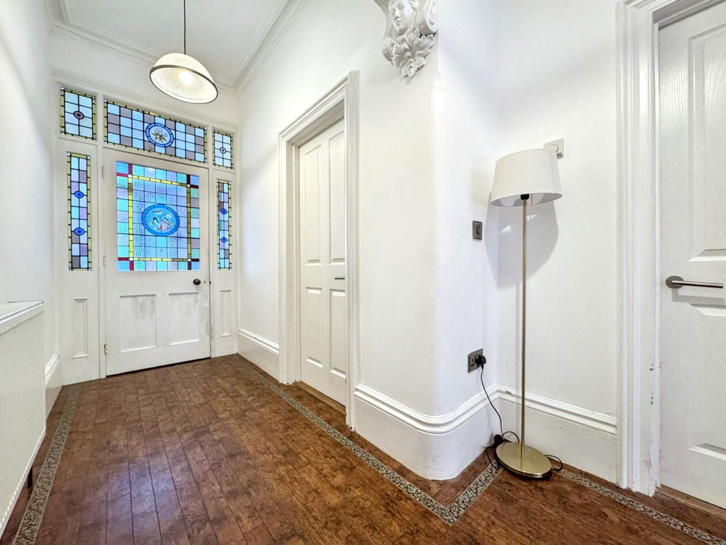 Property image 6 of 39