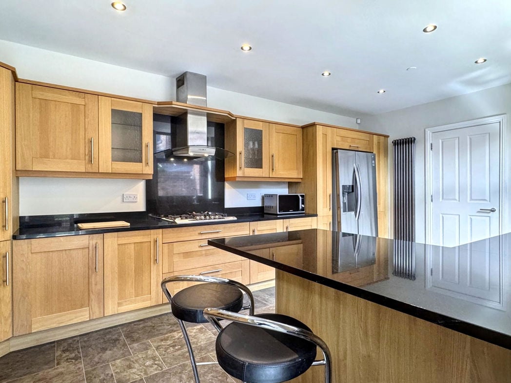Property image 13 of 39